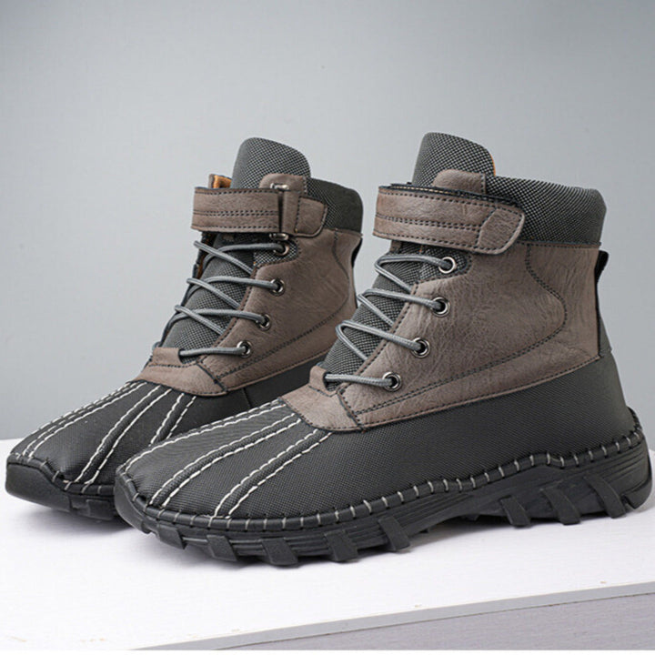HIGH-TOP SNOW BOOTS