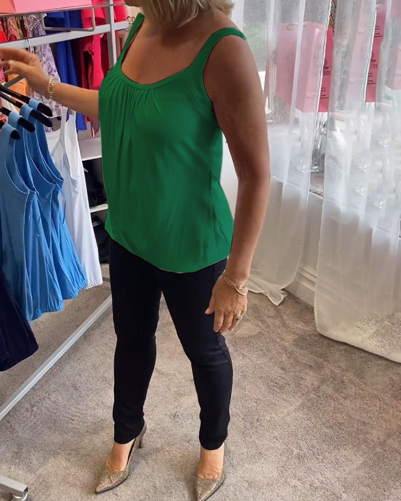Robin™ | Sleeveless Summer Top with Round Neck
