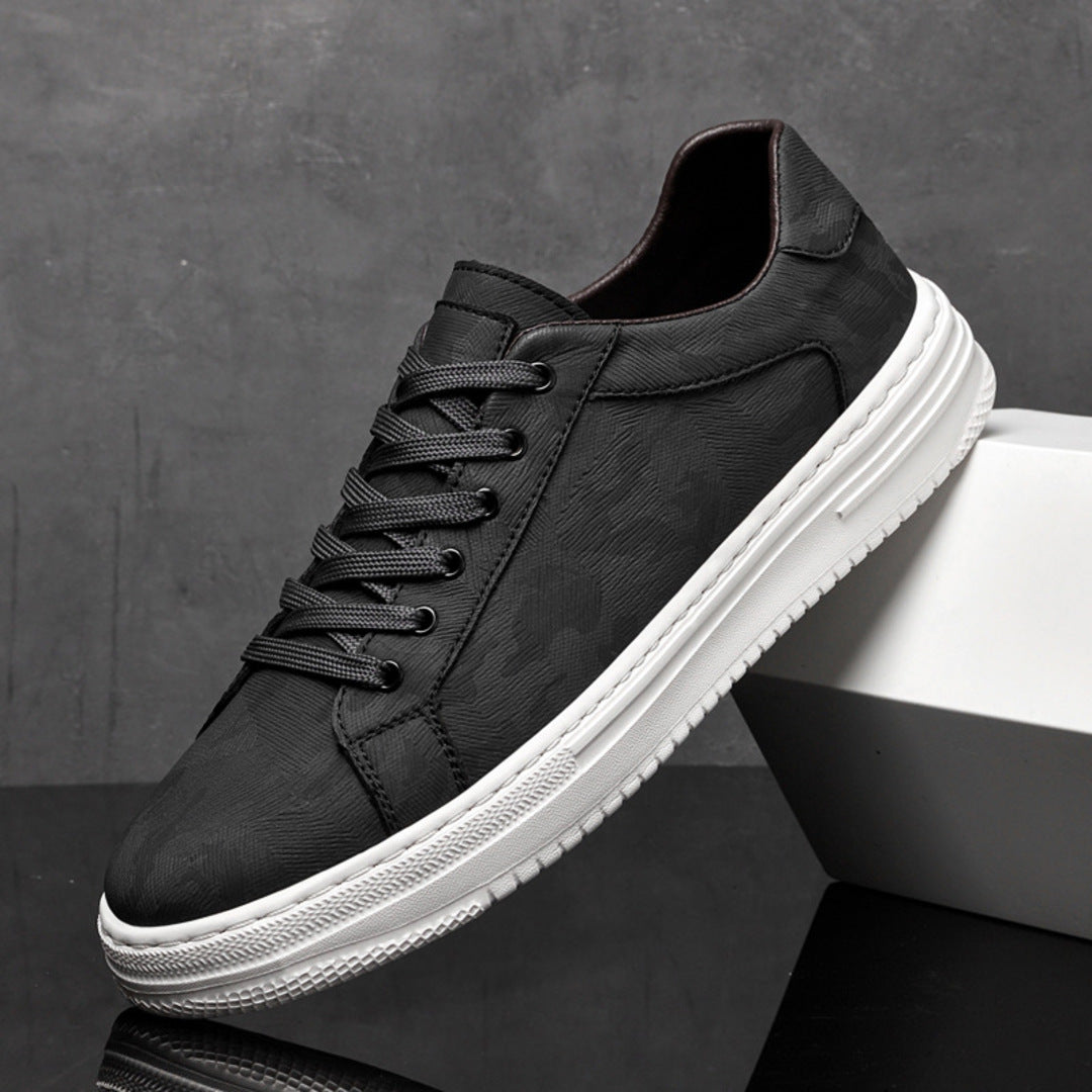 RETRO CASUAL SNEAKERS