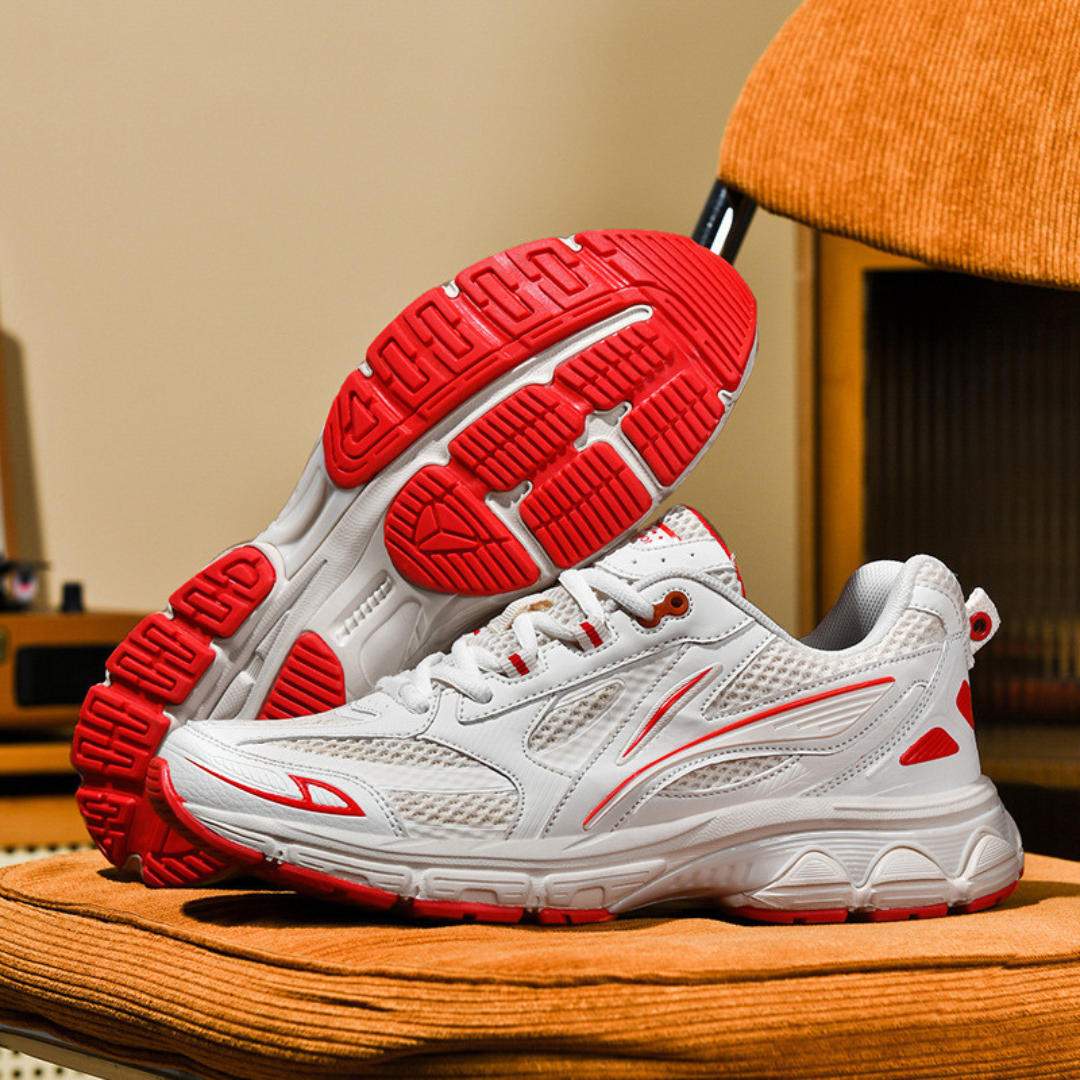 ATHLETIC RUNNING SHOES