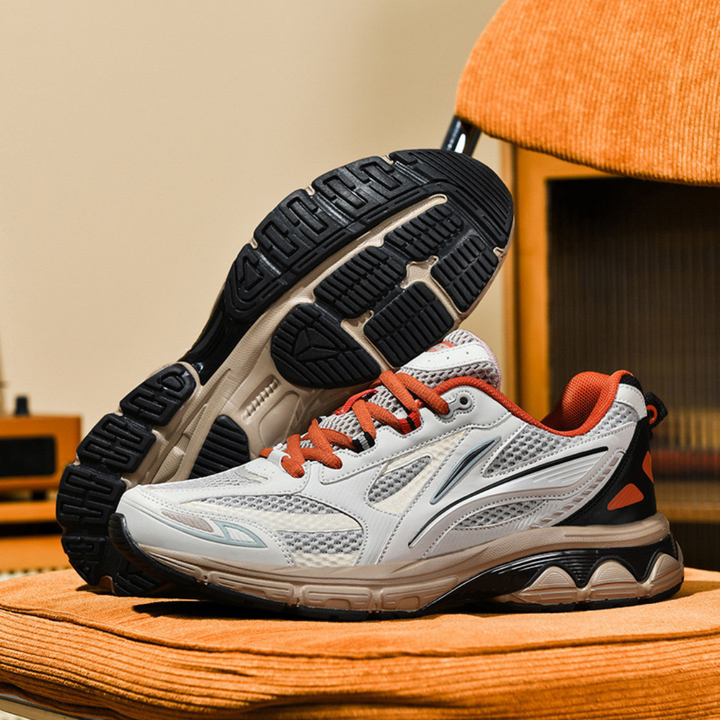 ATHLETIC RUNNING SHOES