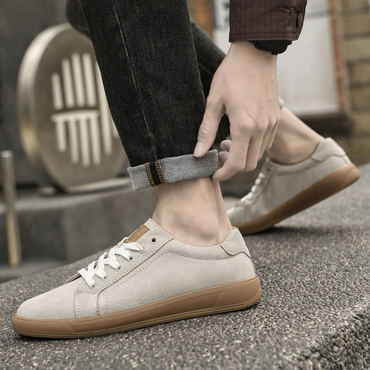 PREMIUM LOW-TOP SNEAKERS