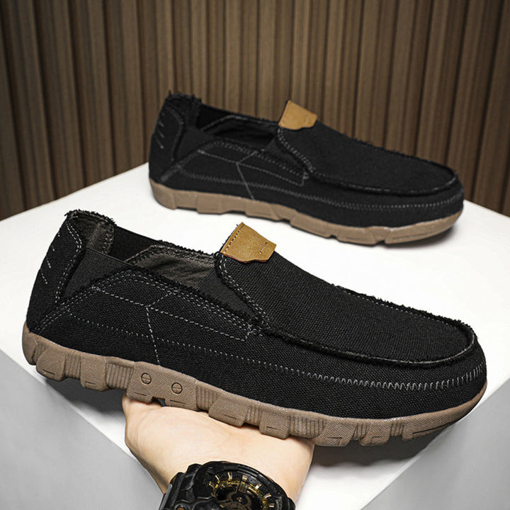 RELAXED FIT LOAFERS