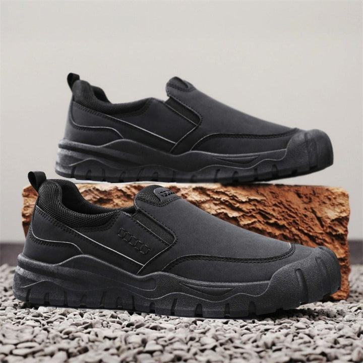 CASUAL LEATHER LOAFERS