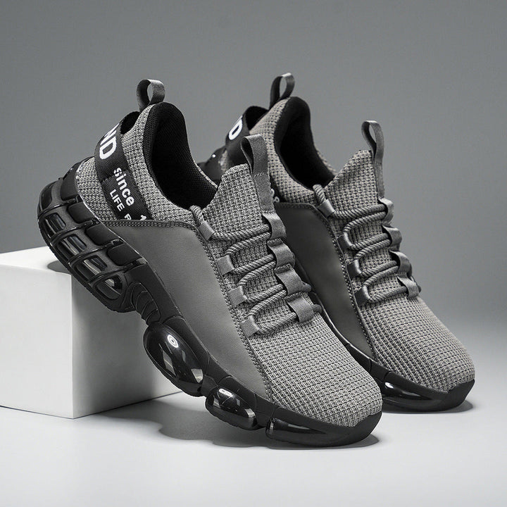 COMFORTABLE RUNNING SHOES