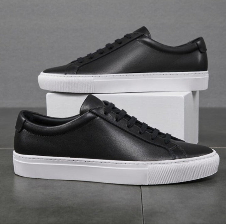CLASSIC LEATHER SNEAKERS