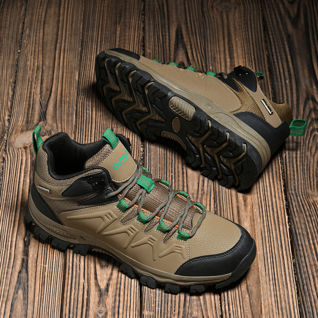 OUTDOOR TRAIL SNEAKERS