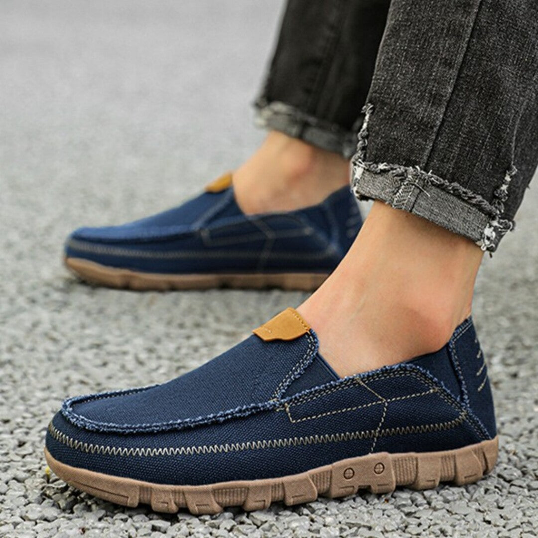 RELAXED FIT LOAFERS