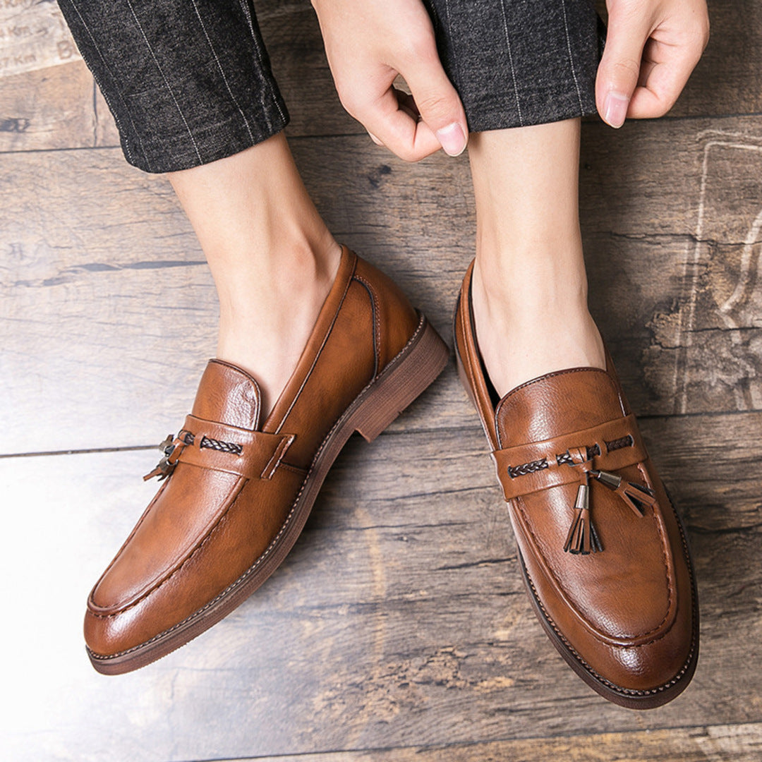 LEATHER SLIP SHOES