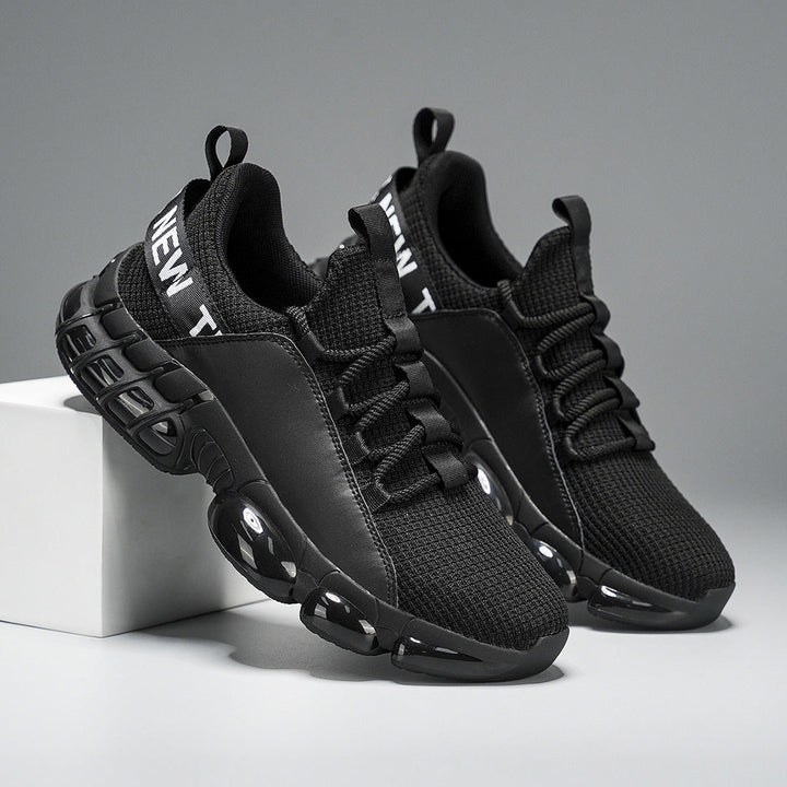 COMFORTABLE RUNNING SHOES