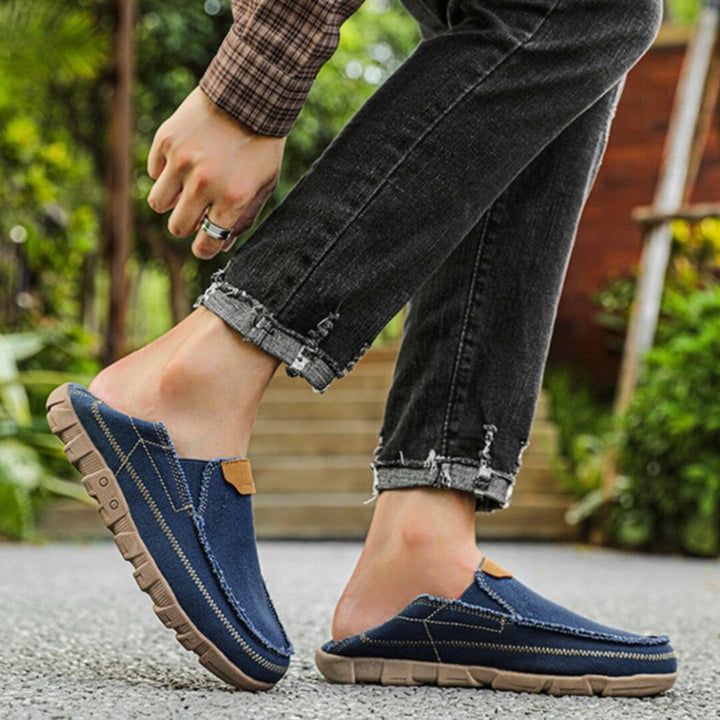 RELAXED FIT LOAFERS