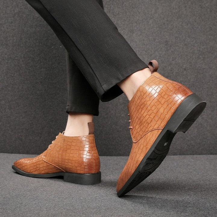 HIGH-TOP LEATHER SHOES