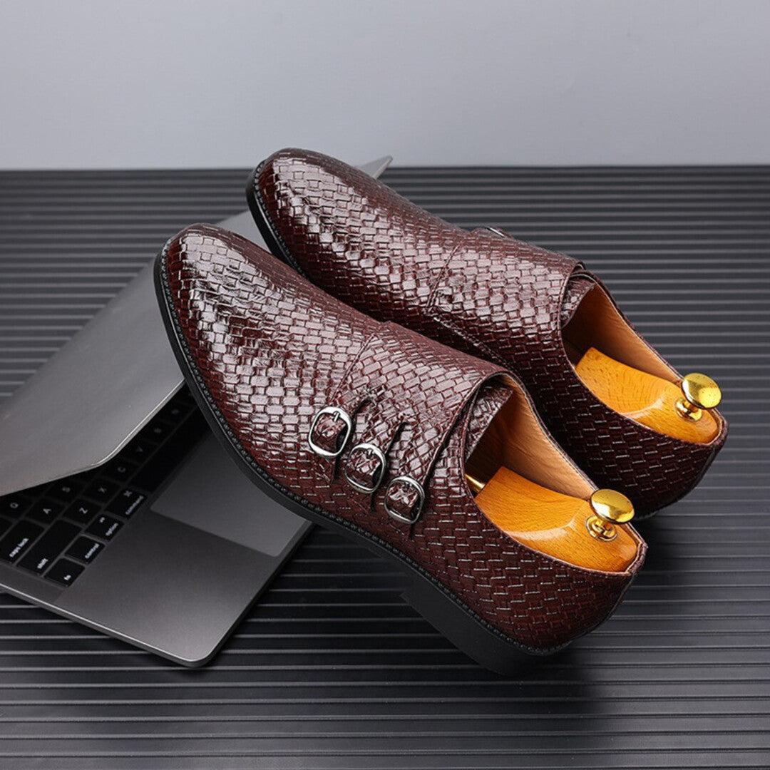 POLISHED LEATHER SHOES