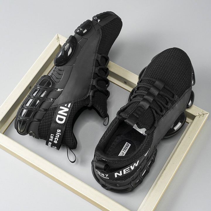 COMFORTABLE RUNNING SHOES