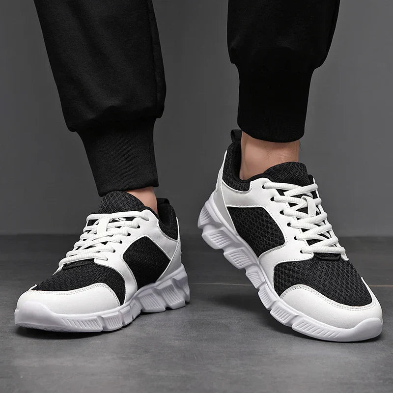 ULTRA LIGHT SNEAKERS
