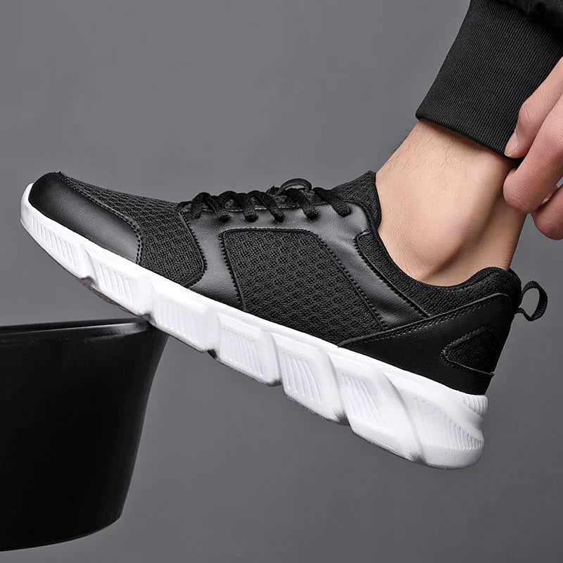 ULTRA LIGHT SNEAKERS