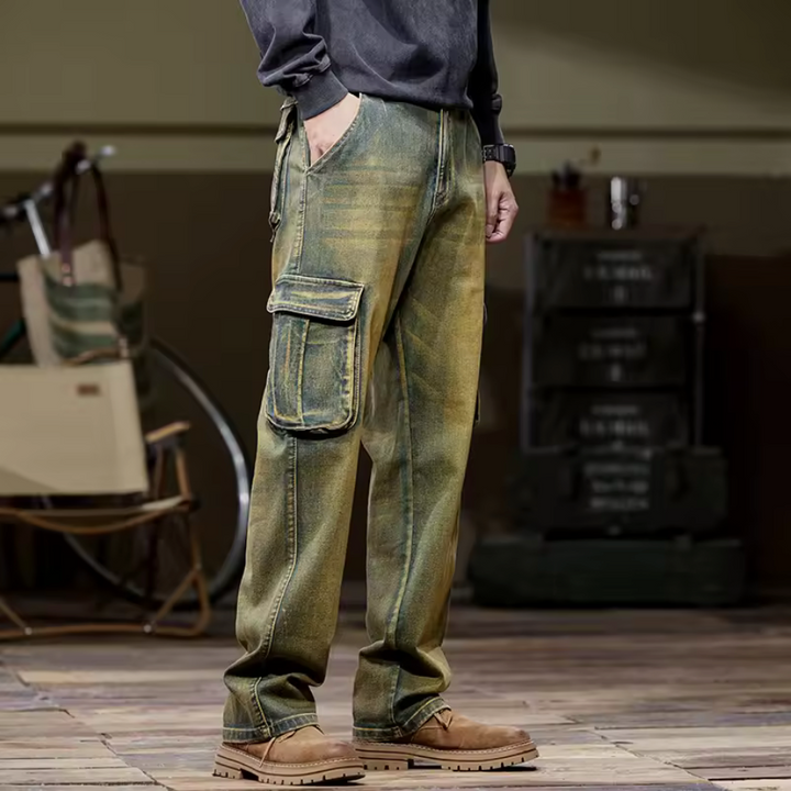 COMFORTABLE CARGO JEANS