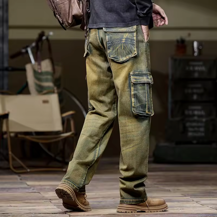 COMFORTABLE CARGO JEANS