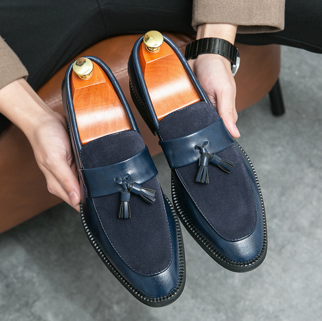 TASSEL SLIP-ON SHOES