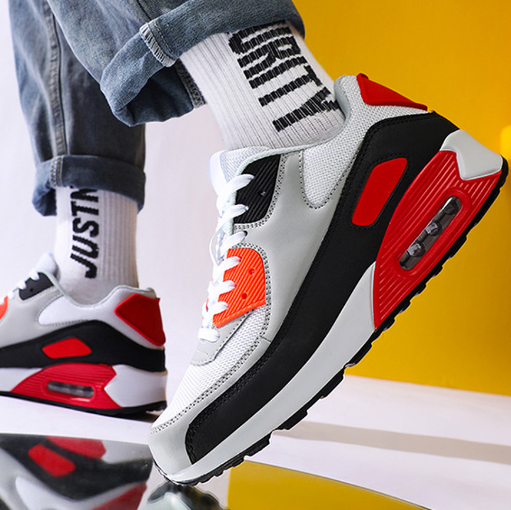 LIGHT AIR SNEAKERS