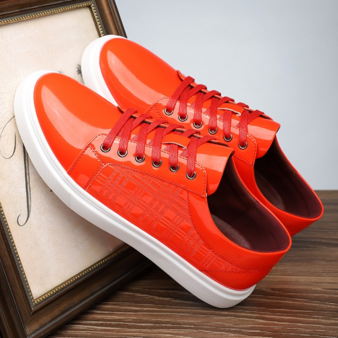 GLOSSY DRESS SNEAKERS