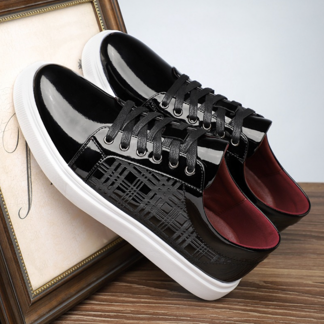 GLOSSY DRESS SNEAKERS