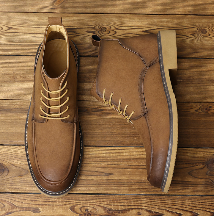 CLASSIC MOC BOOTS