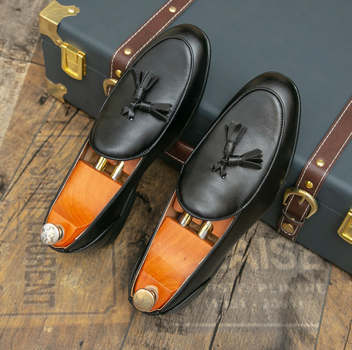TASSEL CLASSIC LOAFERS
