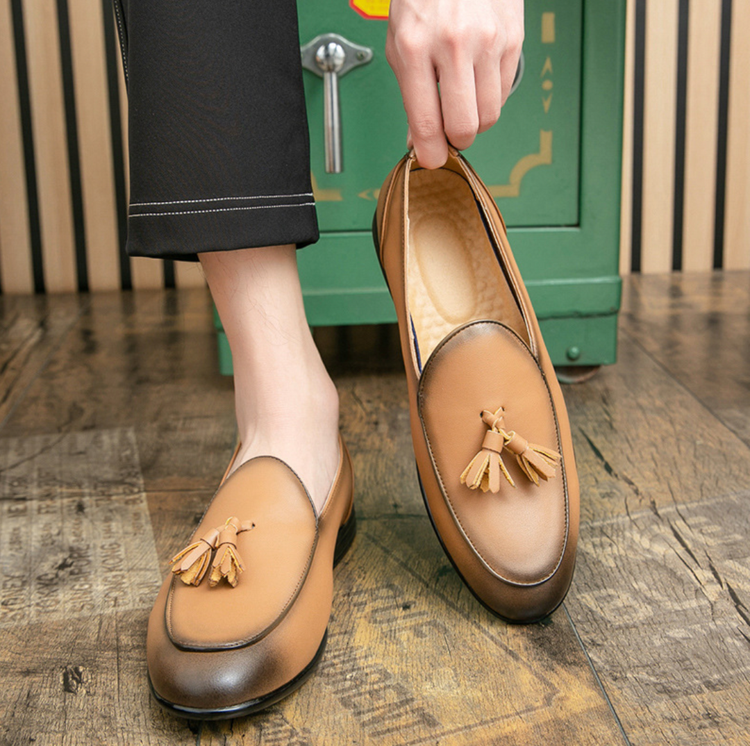 TASSEL CLASSIC LOAFERS