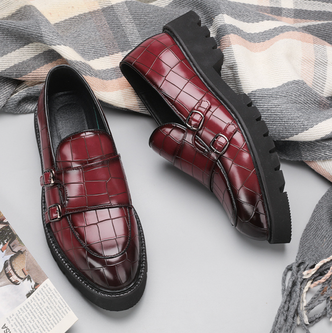 FORMAL SHINY BUCKLE LOAFERS