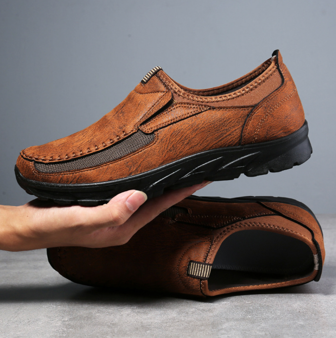 CASUAL COMFORT SLIP-ON