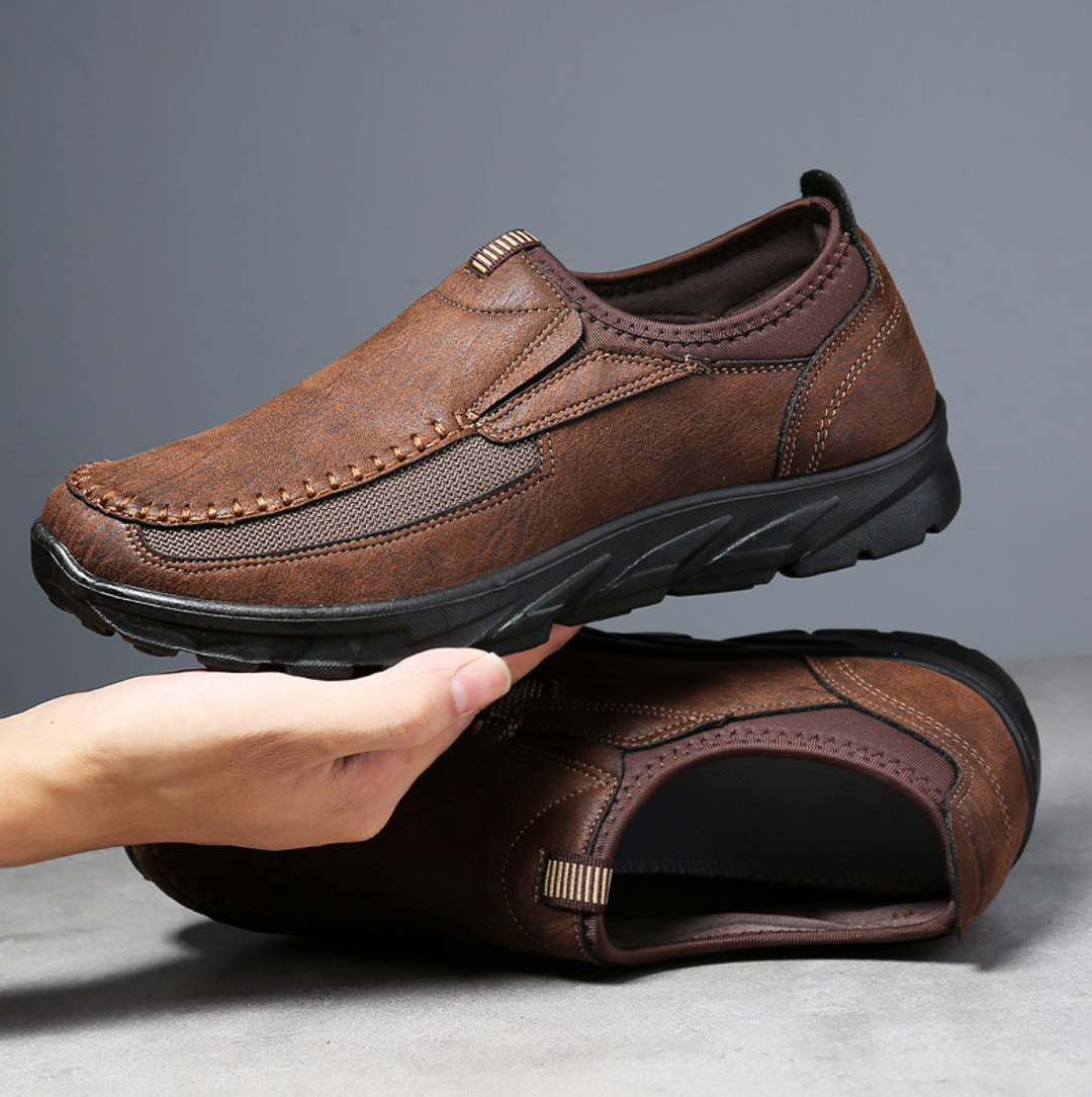 CASUAL COMFORT SLIP-ON