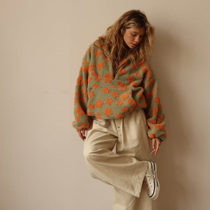 Célaine™ - FLORAL SWEATER WITH ELEGANT DESIGN