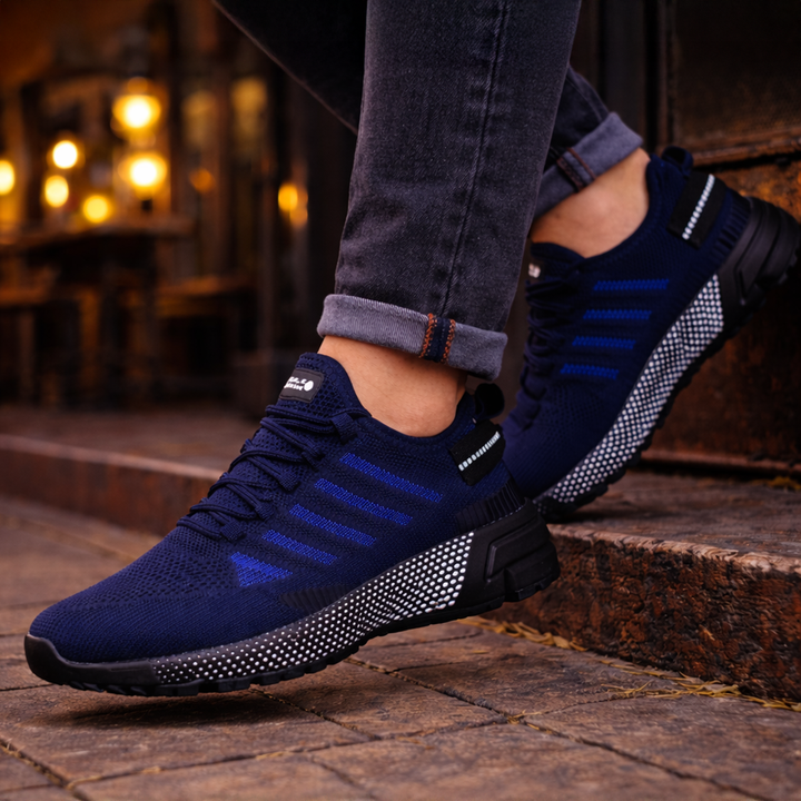 STRIDE EASY SNEAKERS