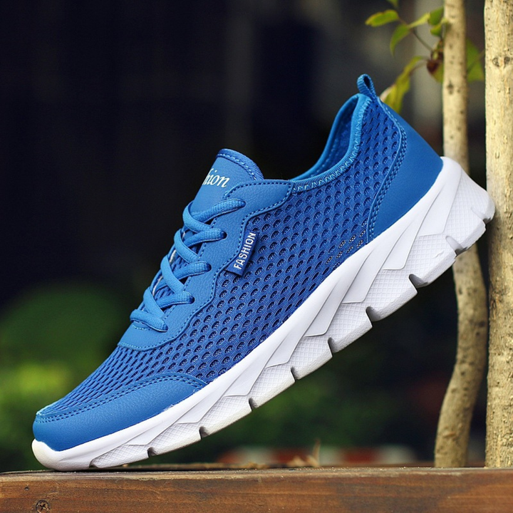 LIGHTWEIGHT MESH SNEAKERS